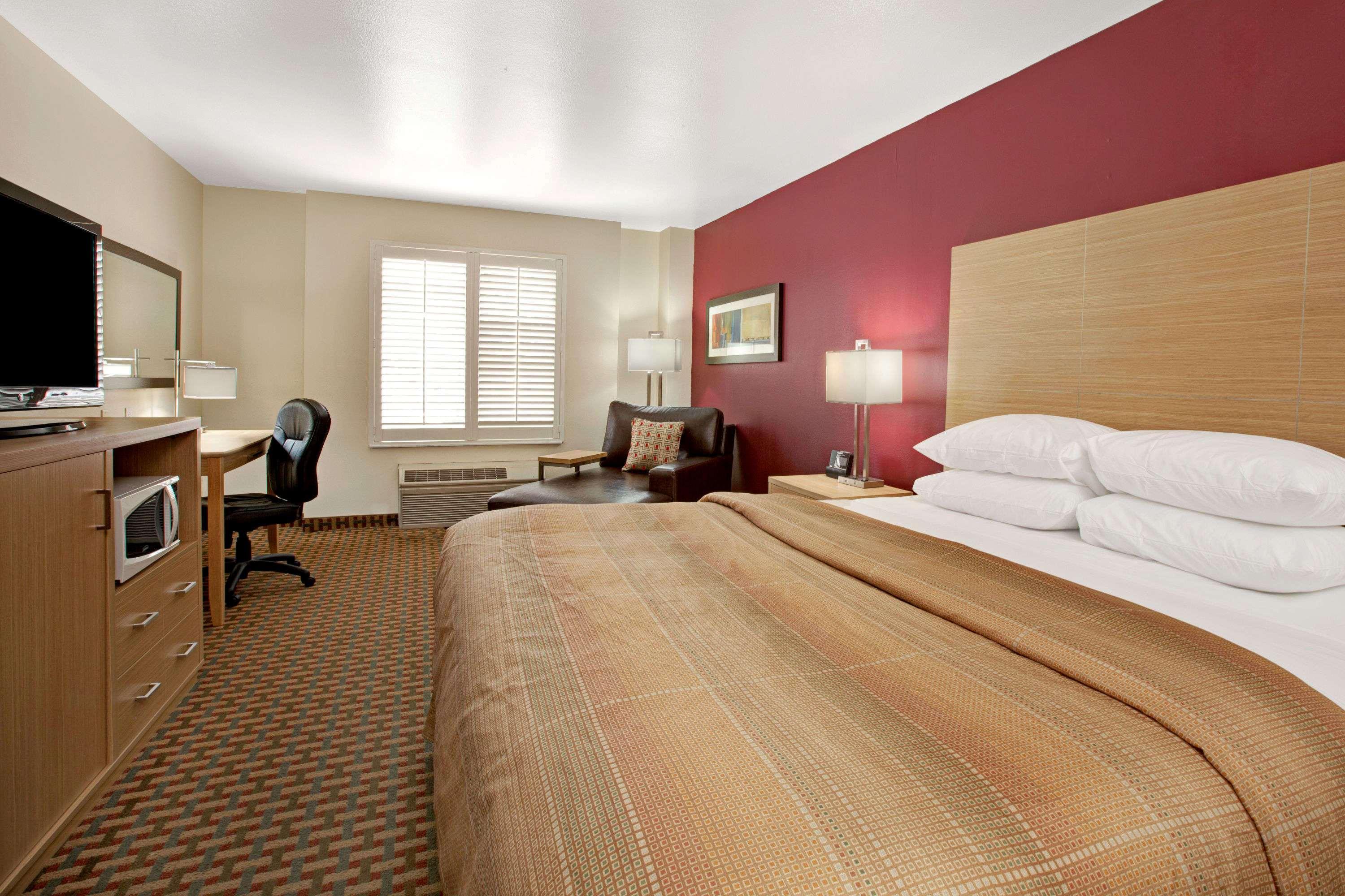 Ramada Limited And Suites San Francisco Airport South San Francisco Bagian luar foto