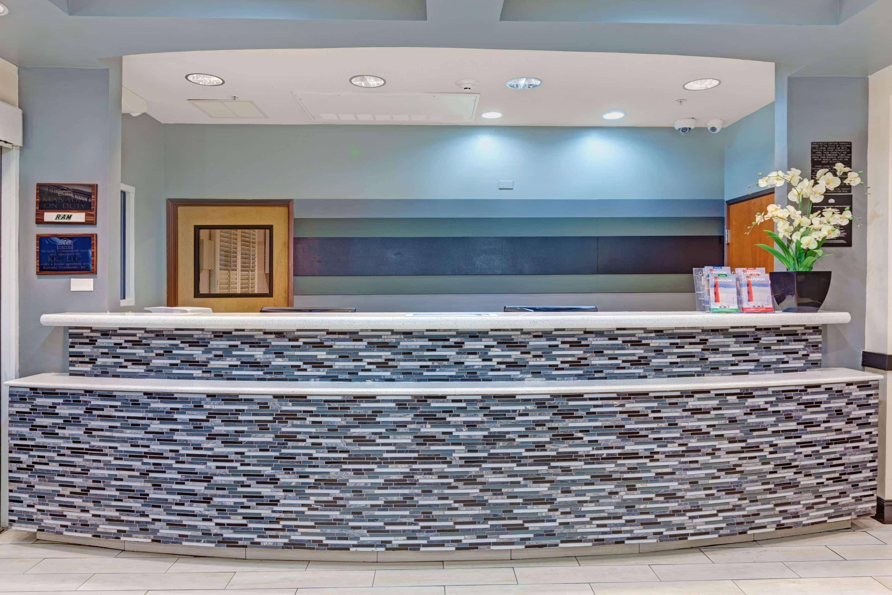 Ramada Limited And Suites San Francisco Airport South San Francisco Bagian luar foto